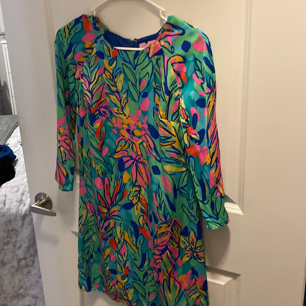 Lilly Pulitzer Carol Shift in Multi Hot Spot 00